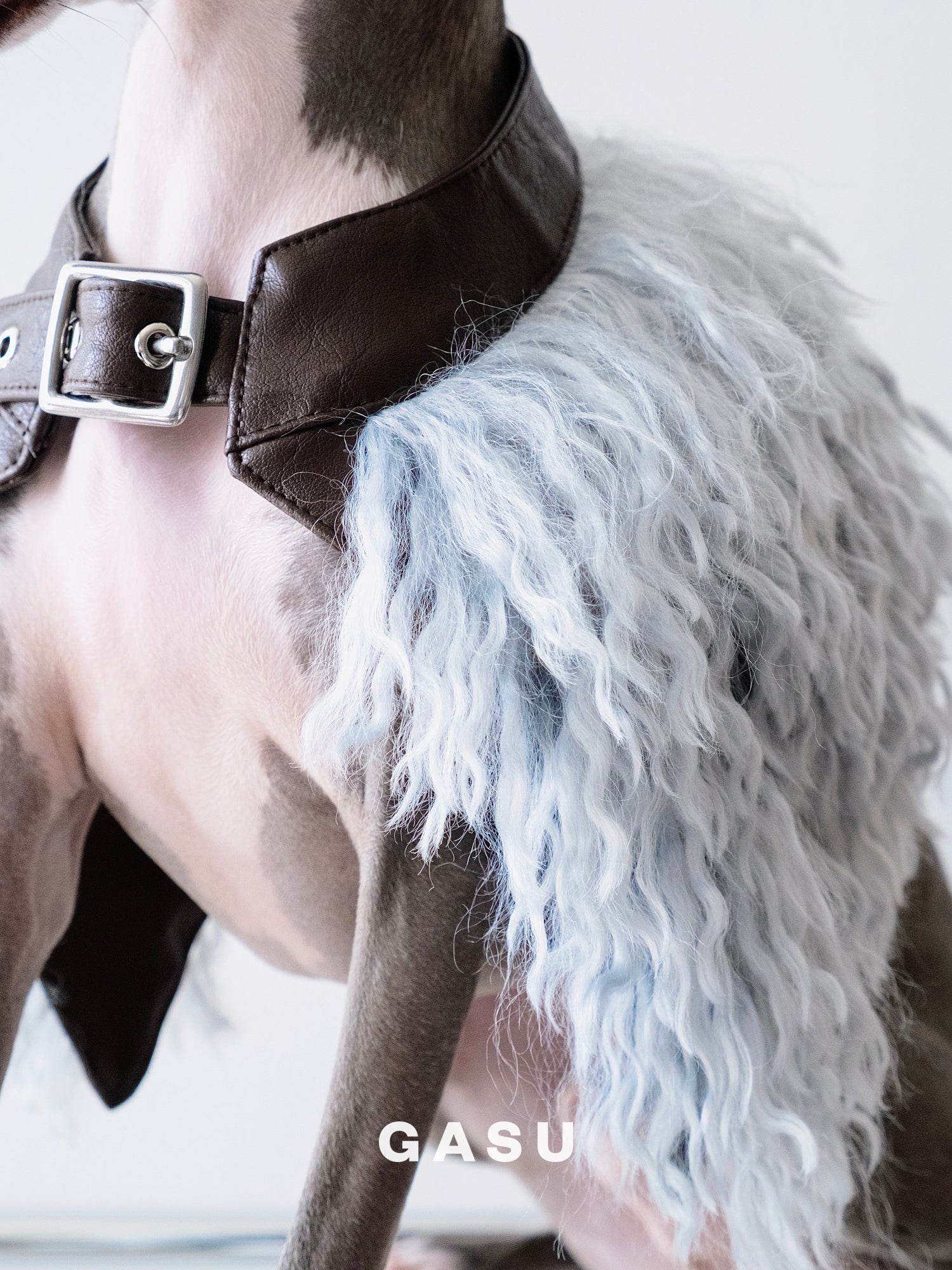 GASU Couronne / [3 Colors] Handcrafted Faux Fur Leather Cloak