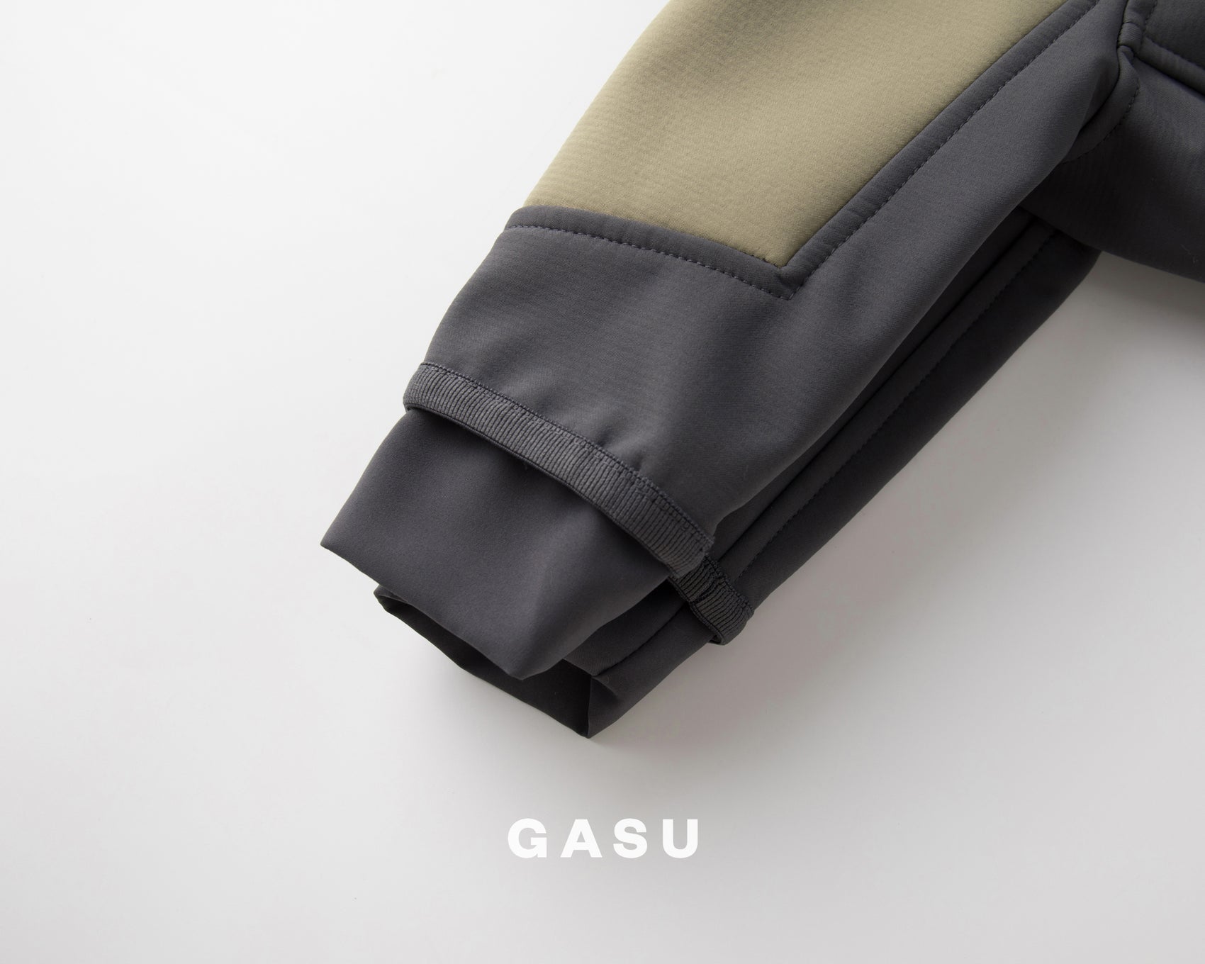 GASU Assembler /  [2 Colors] Waterproof Oilproof Antifouling Fleece-lined Warm Jumpsuit