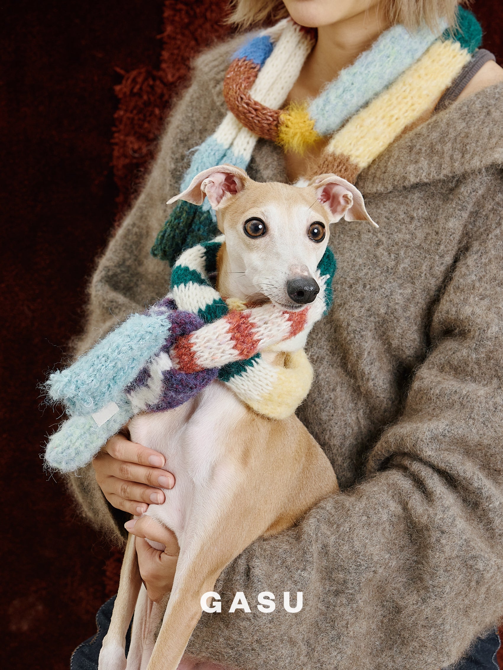 GASU Entourer / [Random Style] Hand-Knitted Mystery Box Scarf