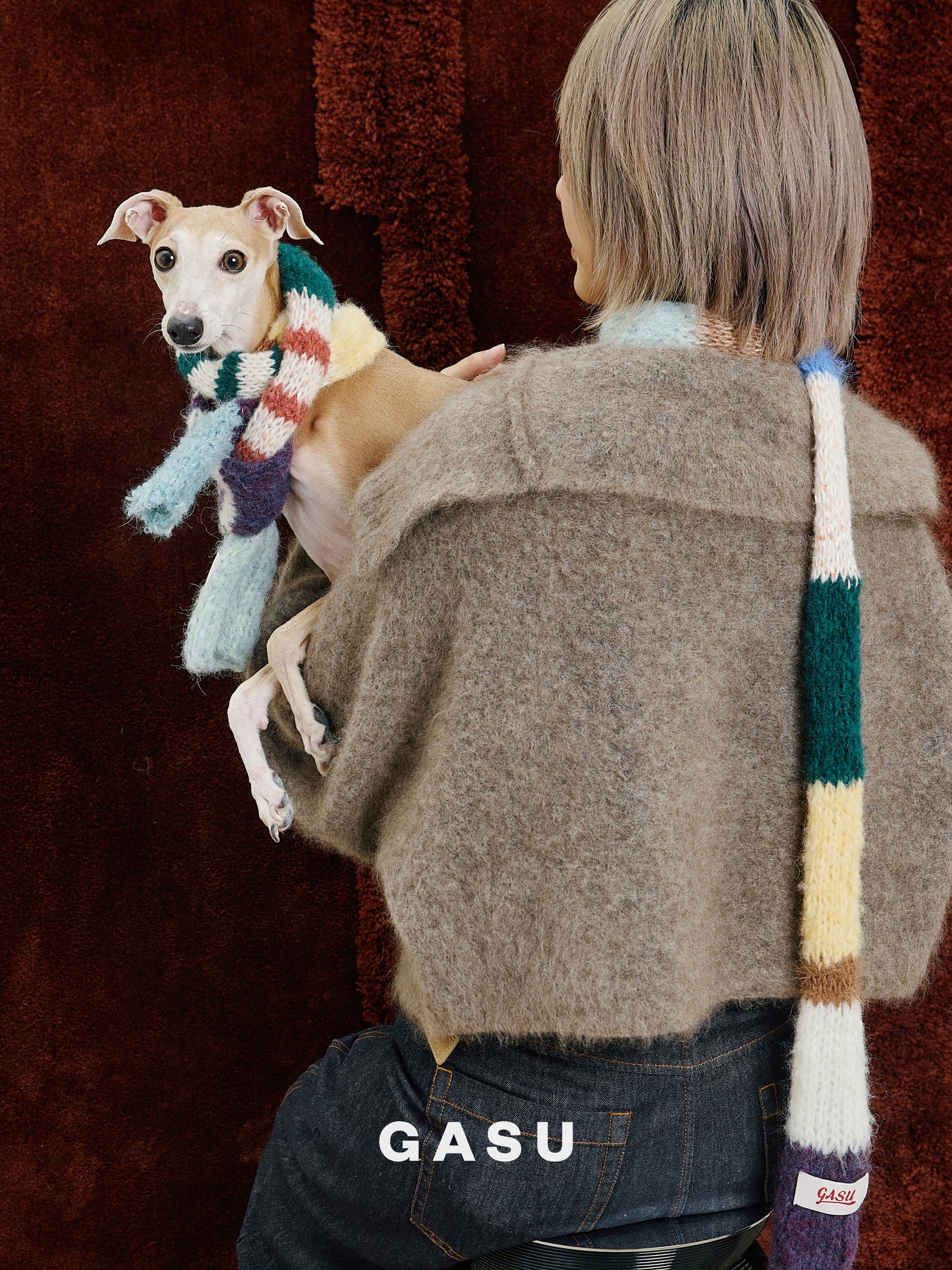 GASU Entourer / [Random Style] Hand-Knitted Mystery Box Scarf