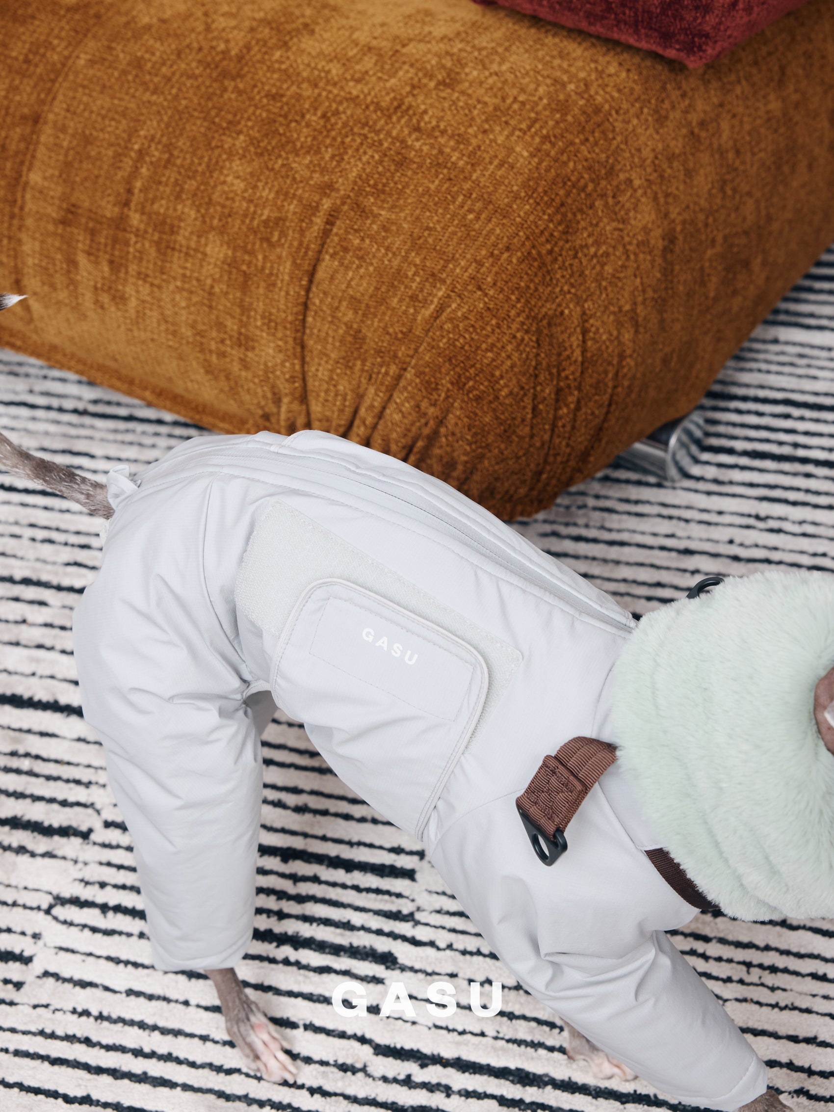 GASU Assembler / [Space Silver] 3M Thinsulate™ Antistatic Down-Feel Ultra-Waterproof Extra-Thick 4-Legged Padded Snowsuit