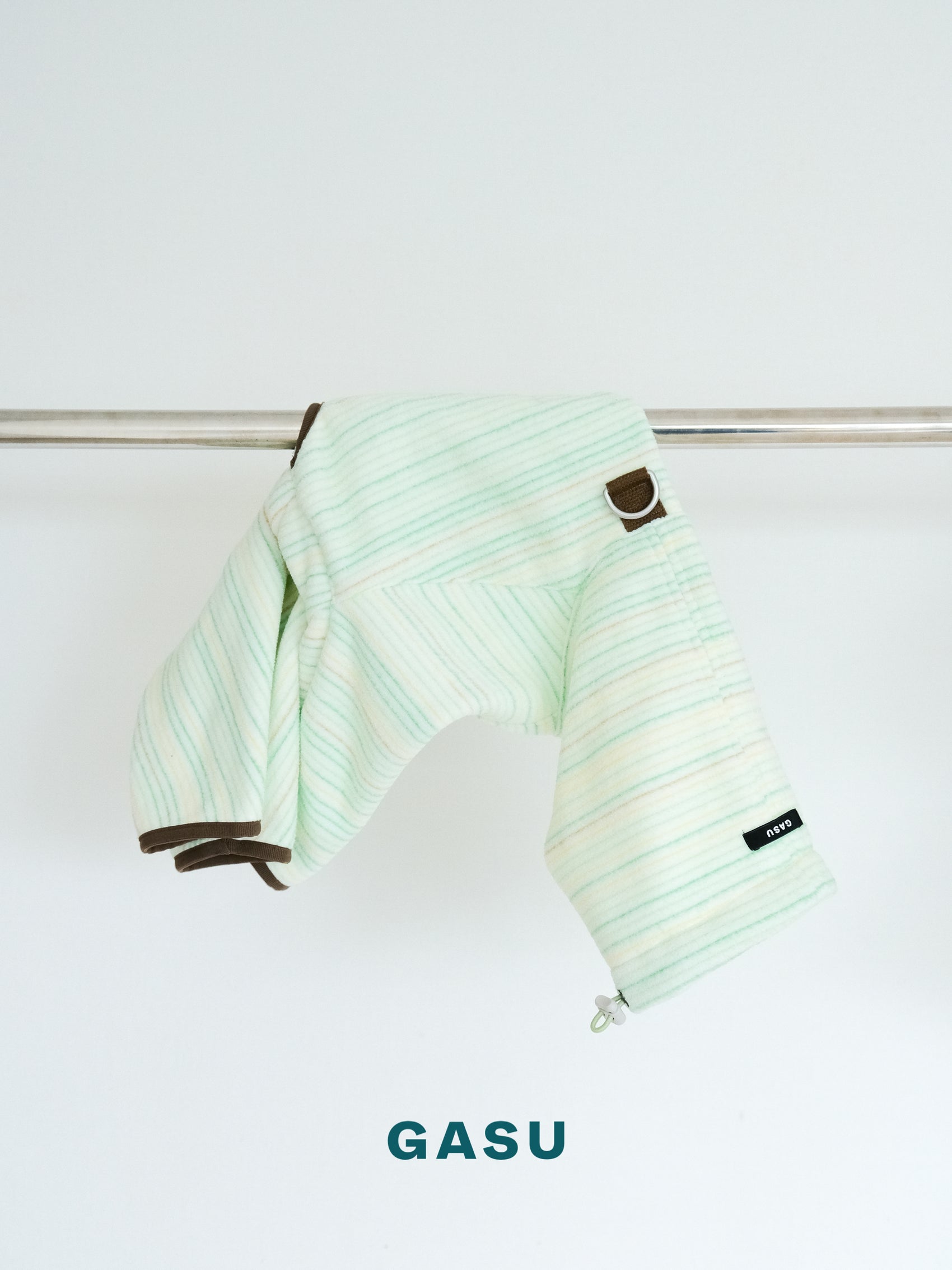 GASU Soleil / [Vivid Green] Permanent Anti-static Fabric Adjustable 4-Leg Fleece Technologically Warming Jumpsuit