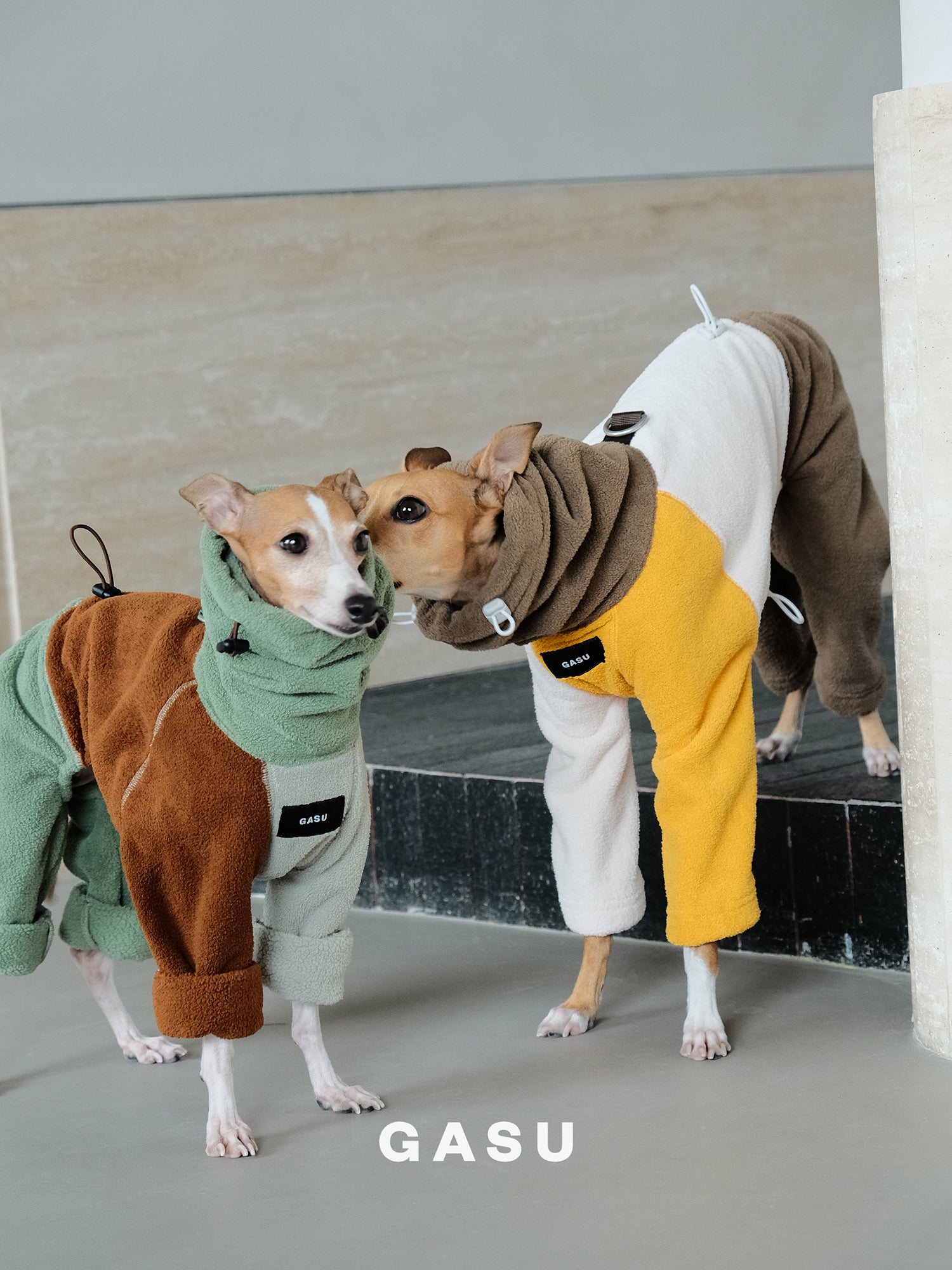 GASU Soleil CAKE JUMPSUIT / [Matcha Chocolate Cake] Anti-static Fabric Adjustable 4-Leg Fleece Jumpsuit