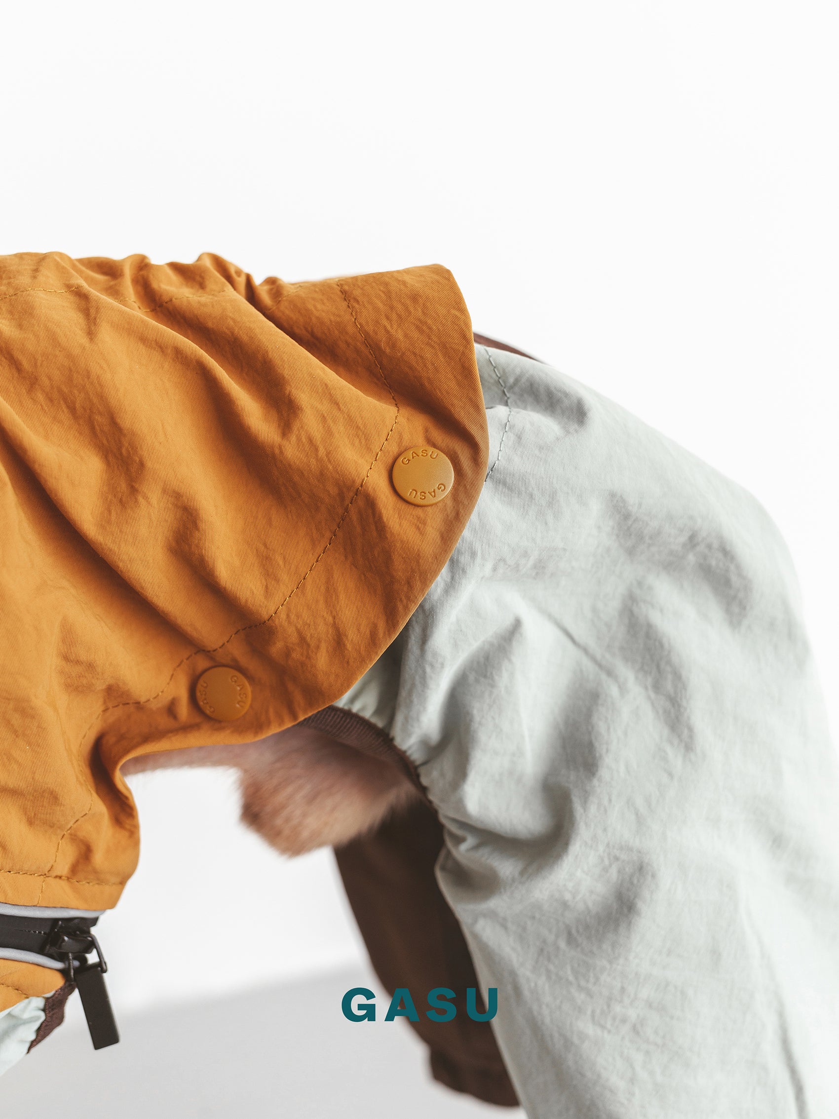 GASU Vautrer / [Mint Toffee] Detachable 4-Leg Raincoat / Windbreaker Jacket