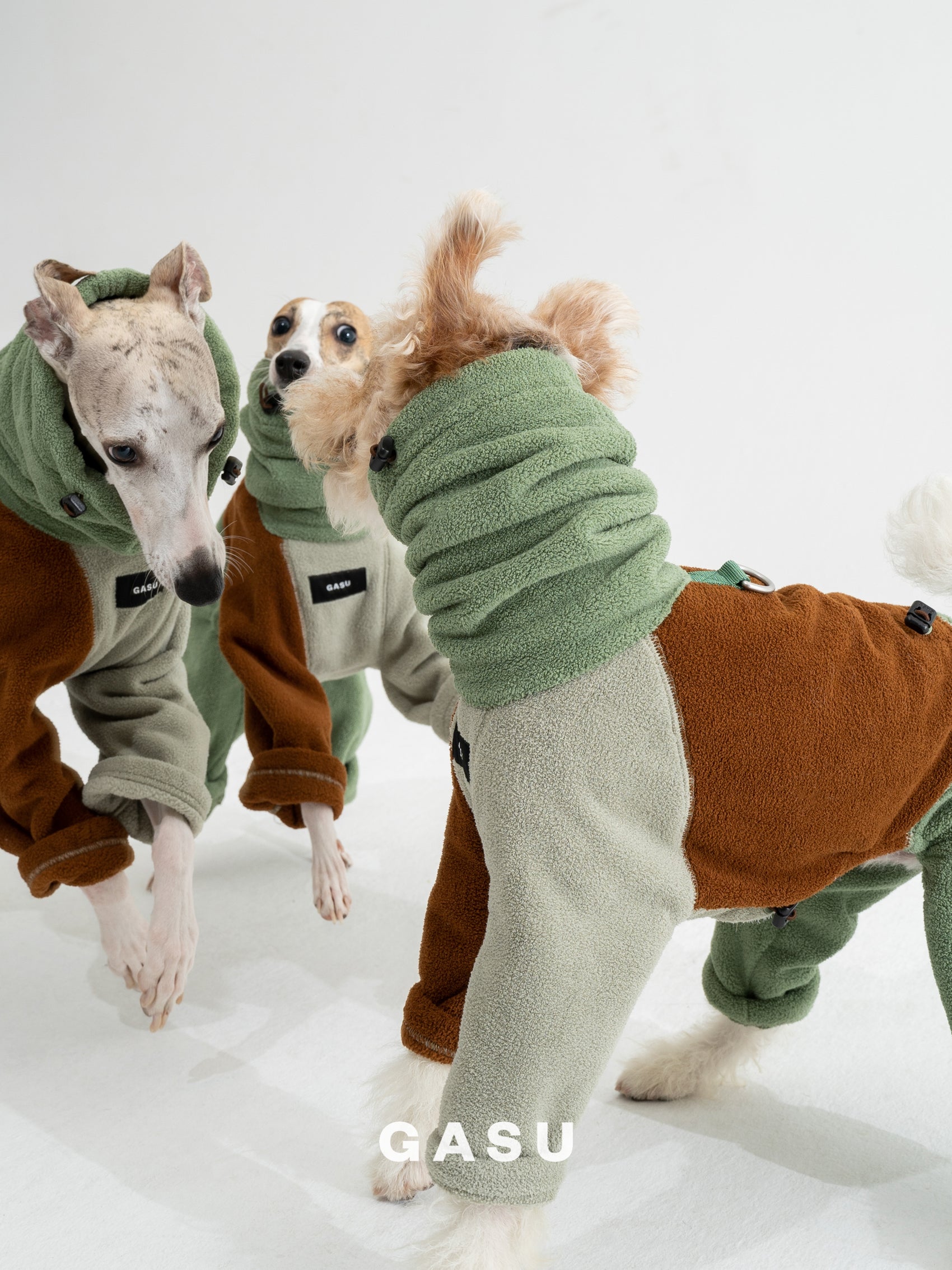 GASU Soleil CAKE JUMPSUIT / [Matcha Chocolate Cake] Anti-static Fabric Adjustable 4-Leg Fleece Jumpsuit